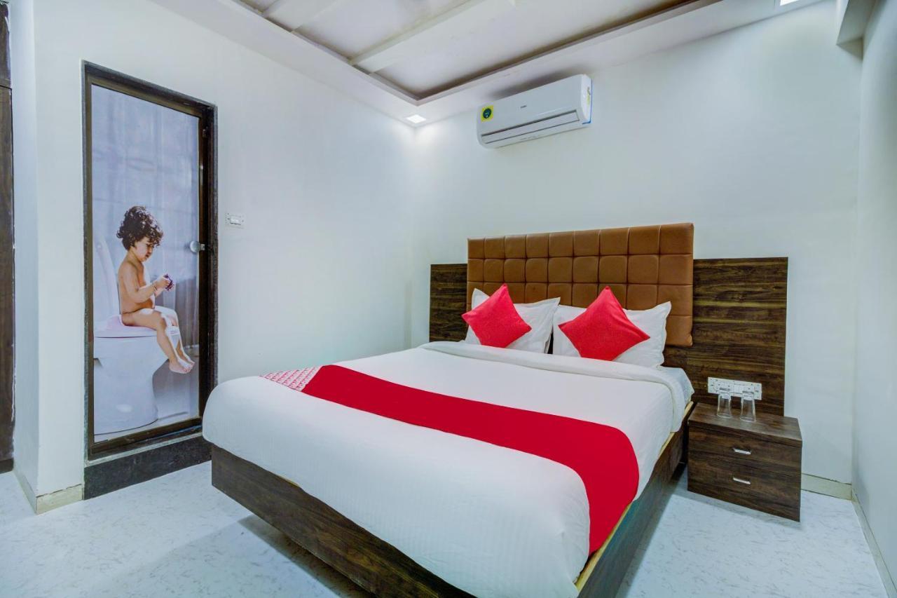 Hotel Golden Palace Lodging And Boarding Thane Exteriör bild