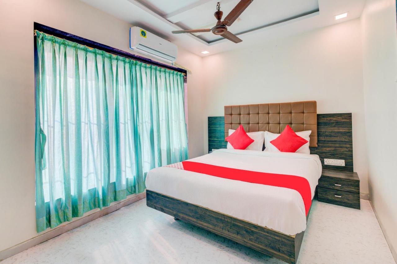 Hotel Golden Palace Lodging And Boarding Thane Exteriör bild