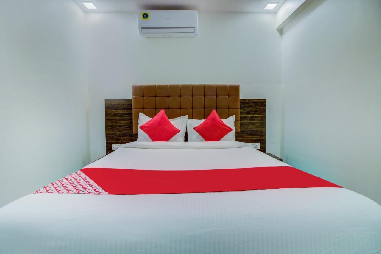Hotel Golden Palace Lodging And Boarding Thane Exteriör bild