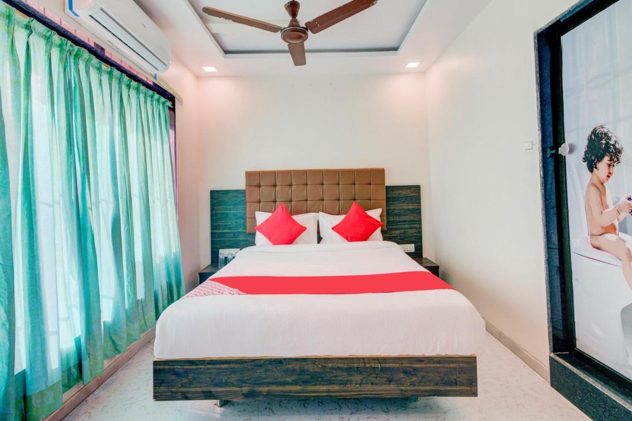 Hotel Golden Palace Lodging And Boarding Thane Exteriör bild